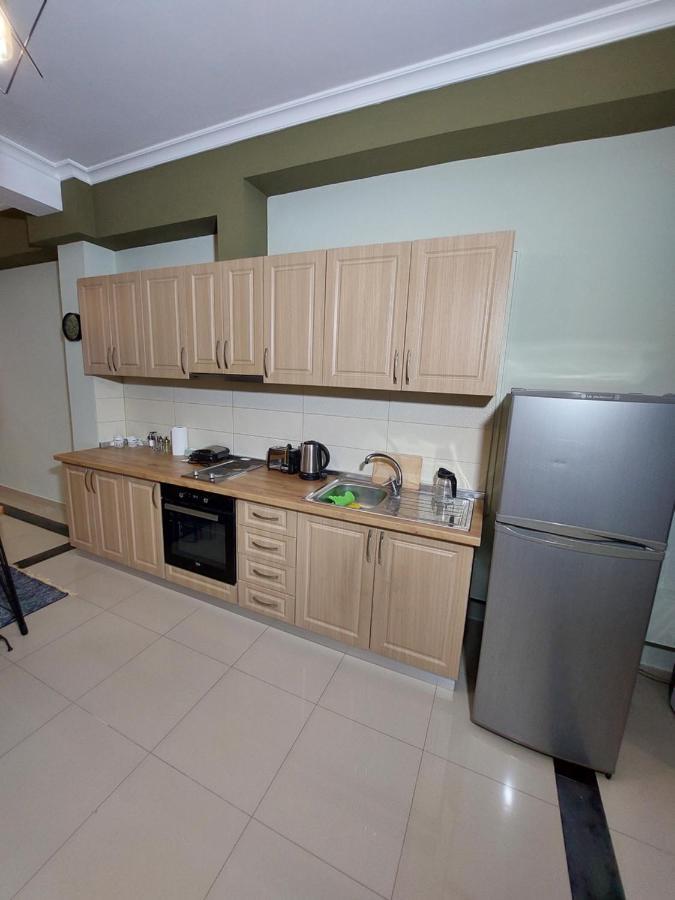 Vila Tafa Apartments Ap3 Тирана Екстер'єр фото
