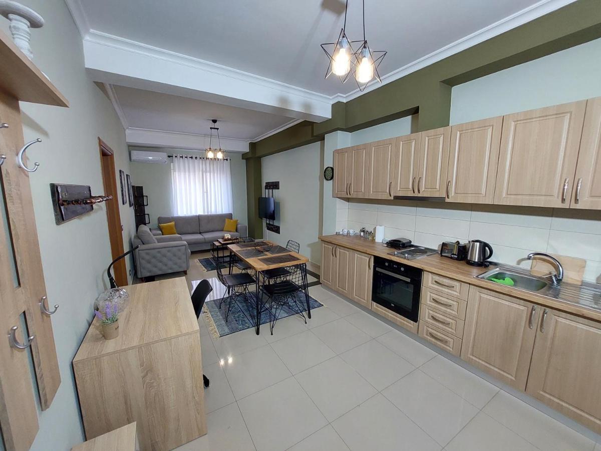 Vila Tafa Apartments Ap3 Тирана Екстер'єр фото