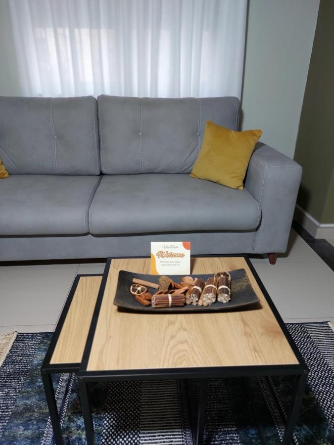 Vila Tafa Apartments Ap3 Тирана Екстер'єр фото